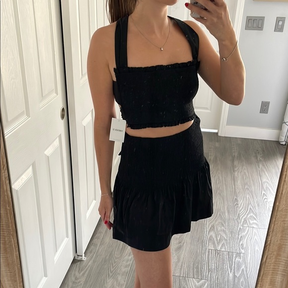 Forever 21 Dresses & Skirts - Black Two-Piece Set Smocked Skirt Set